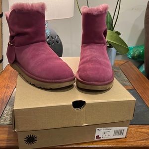 Women’s UGG W Classic mini Twist. Lavender. Size 7